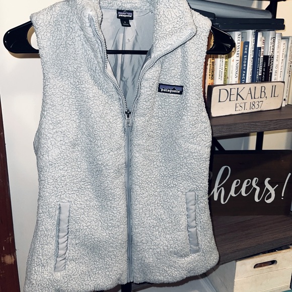 Patagonia Jackets & Blazers - Patagonia Gray Vest Gato - S